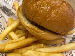 -The Habit Burger Grill 哈比特汉堡(爱琴海店)