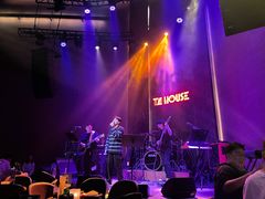 -TZ House音乐现场(来福士中心店)