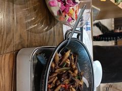 -黄泥岗·地道湖北菜(奥特莱斯店)