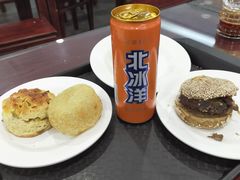 -聚德华天护国寺小吃(甜水园店)