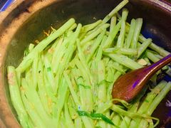 虾酱啫通菜梗-啫神·广州地标美食(北京路店)