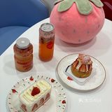 来到了草莓的世界  新街口中央对面