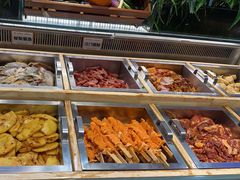 -金滏山烤肉·海鲜·火锅自助餐厅(襄阳万达店)