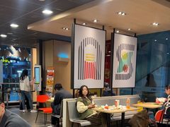 -麦当劳(轻轨曹杨路店)