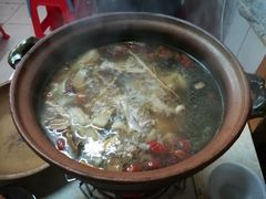 -威邵鸡煲(西华路总店)