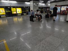 -陆家浜路(地铁站)