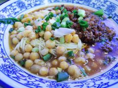 豌豆杂酱面-渝之汇牛肉豌杂面