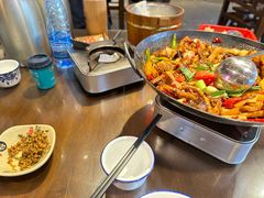 -富正毅三下锅·湘西韵味(天门山索道店)