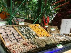 -亚马逊环球美食百汇(新城吾悦广场店)