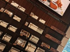 -Laderach 莱德拉(上海环贸iapm店)