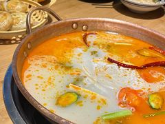 -洱火云南酸菜牛肉火锅(石景山当代商城店)