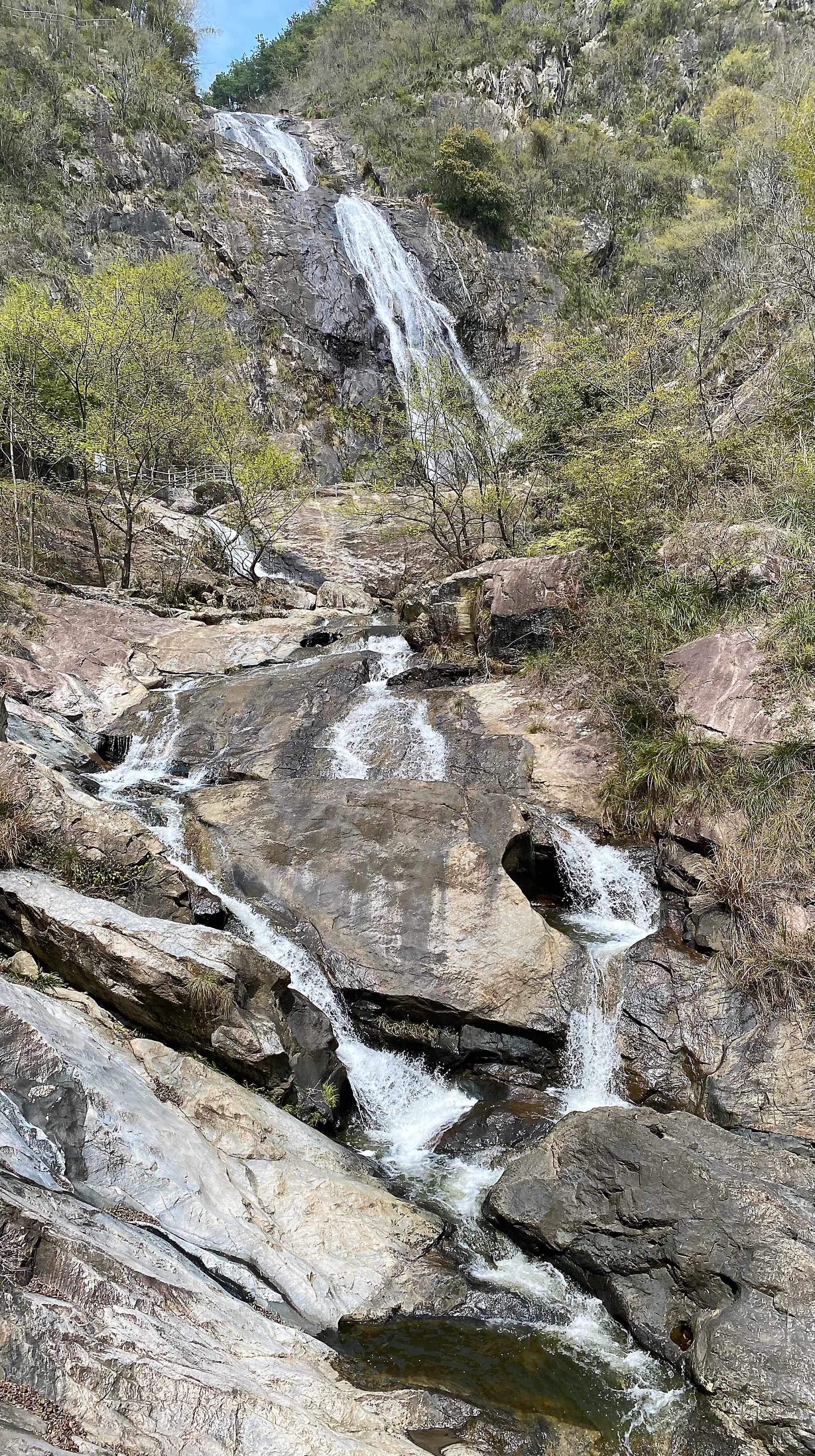 辉县天柱山大峡谷图片