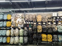 -迪卡侬(西三旗店)