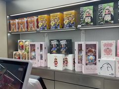 -泡泡玛特POPMART(蓝色港湾店)