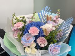 -上海星瀚奔驰4S店(红柳路店)