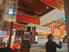 -阿瓦山寨·湘菜现炒·剁椒鱼头王(咸阳总店)
