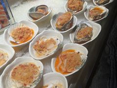 -雍容荟帝王蟹活龙虾展台自助(IFS黑金店)
