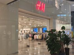-H&M(鹏欣水游城店)