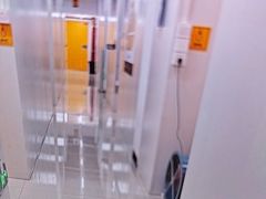 -安东易迷你自助仓储寄存仓库(杨浦店)