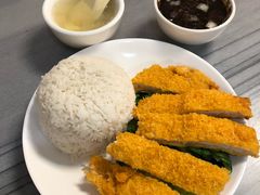 黑椒猪扒饭-芬芳甜品(同福路店)