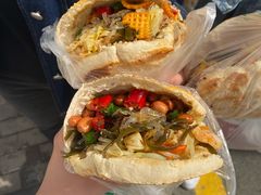 牛肉肠花干菜夹馍-三兄弟高炉烧饼