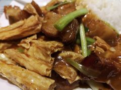 枝竹火腩饭-鸿运茶餐厅(皇岗店)