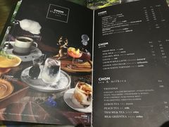 -Chom Cafe and Restaurant