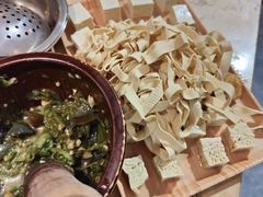 -陈大锅·岳阳鱼馆·地道岳阳菜(美食街店)