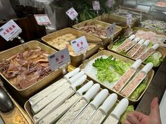 -享遇.锅姥姥牛排海鲜自助(小寨店)