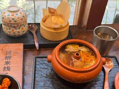 -银米·云南传统过桥米线(双廊黑金冠店)