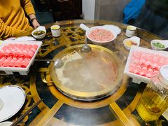-小天鹅火锅·一线江景洪鼎旗舰店(洪崖洞店)