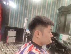 -海文先生国潮烫染男士理发馆