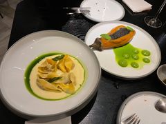 香烤茄子佐烧茄酱和草药酸奶酱-GANEA 厨房神话故事西餐厅