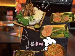 -何师烧烤Pro ·江湖川菜·小龙虾·精酿啤酒(太古里旗舰店)