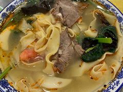 -撒拉人家.酸菜牦牛肉火锅