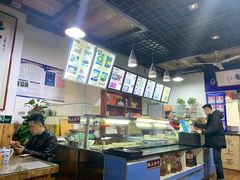 -陇上全荟兰州传统牛肉面(延吉路店)