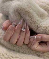 -雪儿·YuKi美甲美睫皮肤管理Salon