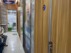 -上海仁爱医院口腔科 · 种植