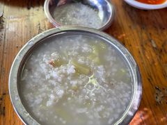 -黄记四更烤乳猪店