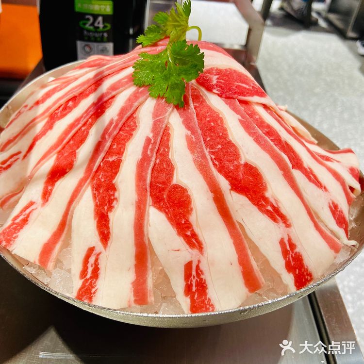 如果要把火锅、全牛、有趣结合，我能想到的只有这家店