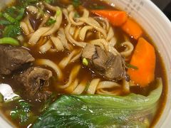 -康师傅私房牛肉面(马泉营奥莱店)