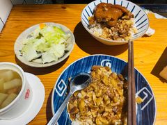 -红猪卤肉饭(大西洋美食城店)