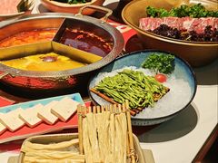 -宝龙城(杭州滨江店)