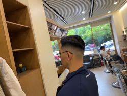 -MARTIN'S BARBER SHOP男士理发馆