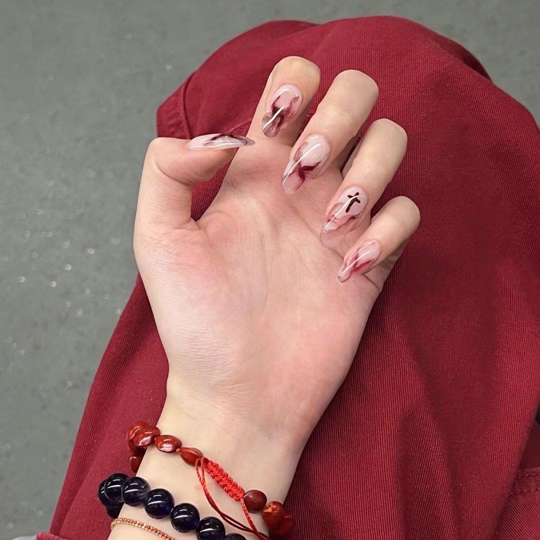 血色十字架美甲