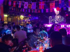 -胡桃里乐队酒馆