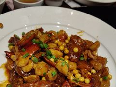 -东口码头·烧鸽子·鱼头泡饼·地方菜(金鹰悦城店)