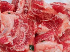 新鲜又大块的牛肉-蜀皇·菌汤鲜黄牛肉汤锅(宽窄巷子店)