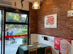 -广东仔港式茶餐厅(银泰店)