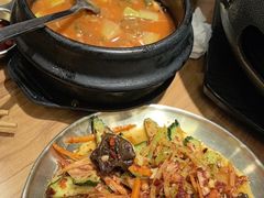 -青瓦餐厅·生鱼片·韩园烤肉(西塔店)